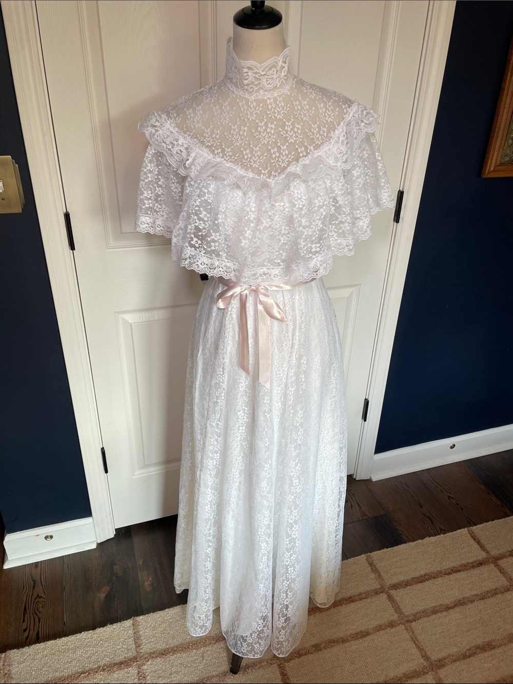 Vintage 1970s Lace Prairie Wedding Dress Edwardian Ruffle Mock Neck Gown Size 6